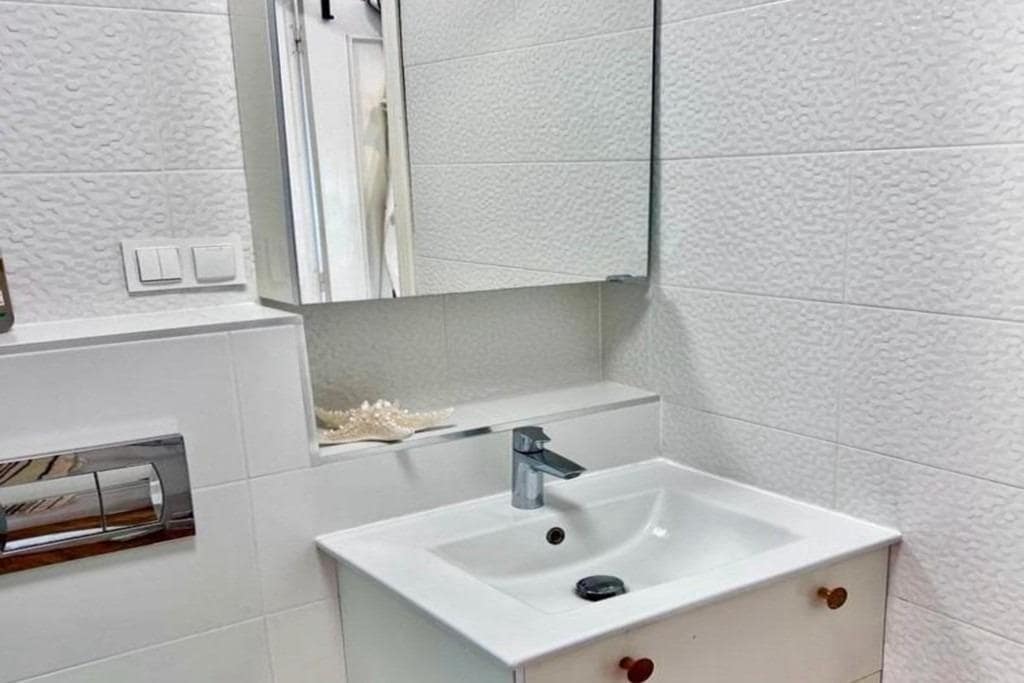 3 soverom Penthouse til salgs i Torrevieja med svømmebasseng - € 210 000 (Ref: 9943648)