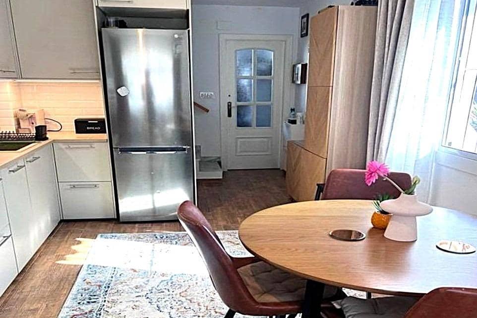 3 soverom Penthouse til salgs i Torrevieja med svømmebasseng - € 210 000 (Ref: 9943648)