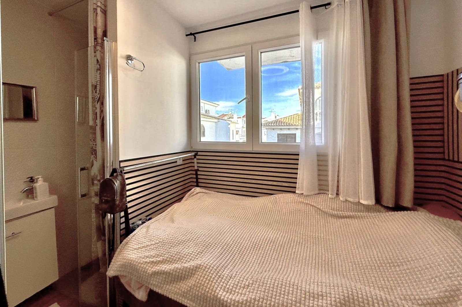 3 soverom Penthouse til salgs i Torrevieja med svømmebasseng - € 210 000 (Ref: 9943648)