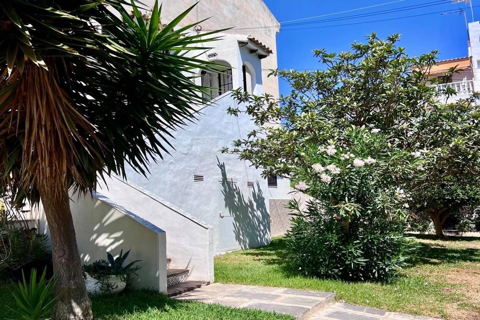 3 soverom Penthouse til salgs i Torrevieja med svømmebasseng - € 210 000 (Ref: 9943648)