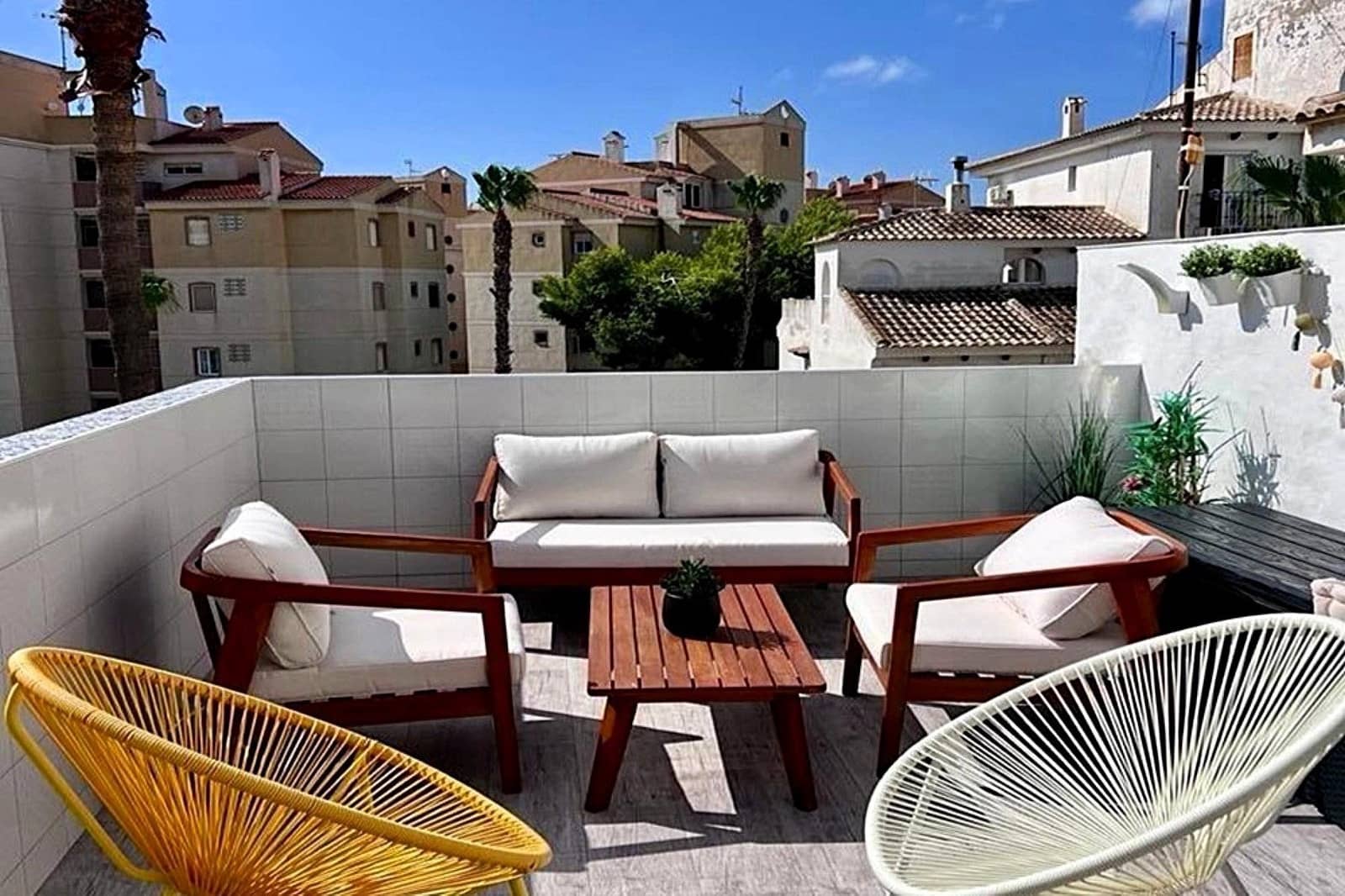 3 soverom Penthouse til salgs i Torrevieja med svømmebasseng - € 210 000 (Ref: 9943648)