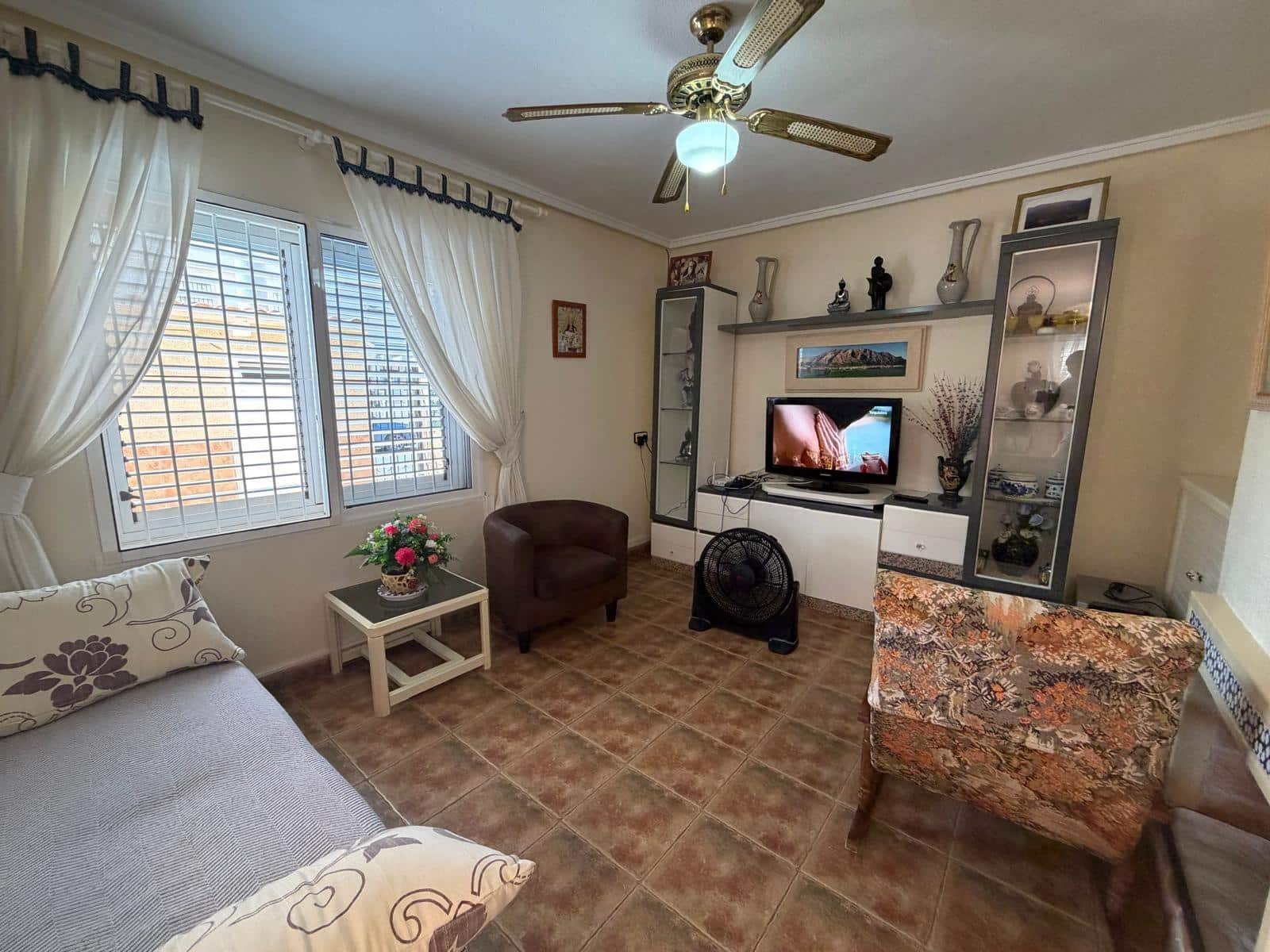 5 quarto Moradia em Banda para venda em Torrevieja com piscina garagem - 319 900 € (Ref: 9944152)