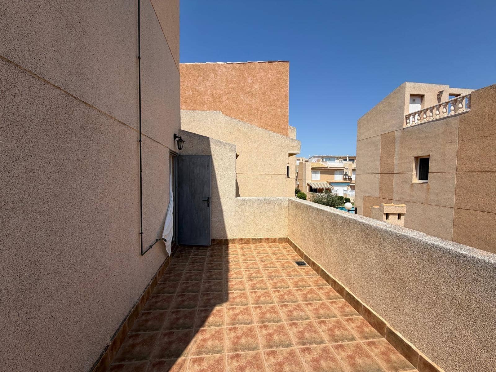 5 quarto Moradia em Banda para venda em Torrevieja com piscina garagem - 319 900 € (Ref: 9944152)