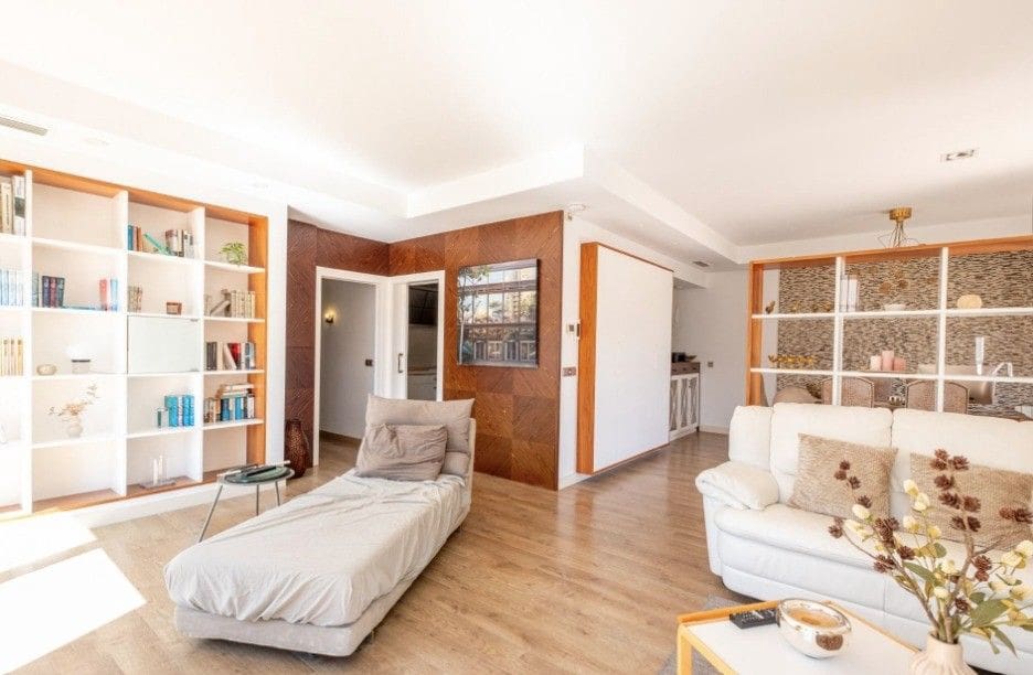 3 makuuhuone Huvila myytävänä paikassa San Fulgencio mukana uima-altaan - 495 000 € (Ref: 9945699)