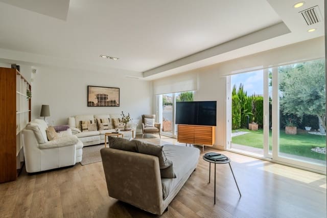 3 soverom Villa til salgs i San Fulgencio med svømmebasseng garasje - € 495 000 (Ref: 9945699)