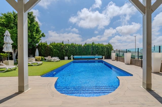 3 soverom Villa til salgs i San Fulgencio med svømmebasseng garasje - € 495 000 (Ref: 9945699)
