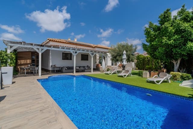3 bedroom Villa for sale in San Fulgencio with pool garage - € 495,000 (Ref: 9945699)