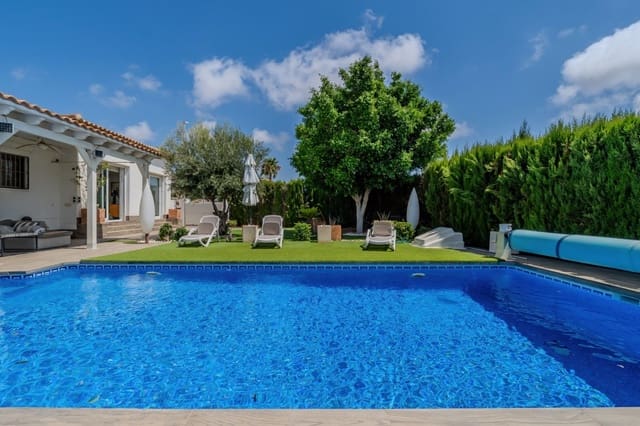 3 bedroom Villa for sale in San Fulgencio with pool garage - € 495,000 (Ref: 9945699)