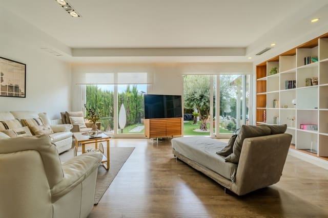 3 bedroom Villa for sale in San Fulgencio with pool garage - € 495,000 (Ref: 9945699)