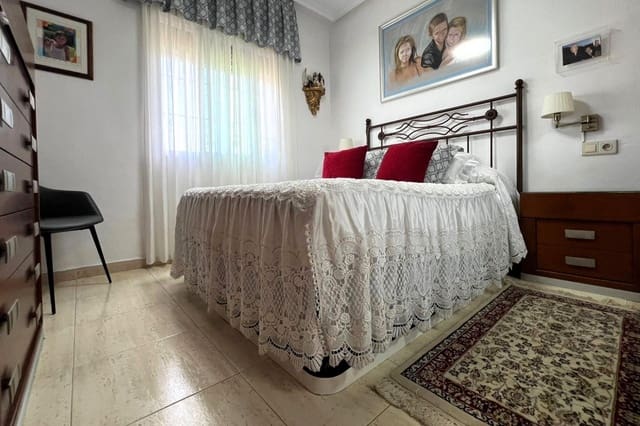 2 chambre Penthouse à vendre à Aguas Nuevas, Torrevieja avec piscine - 180 000 € (Ref: 9954215)