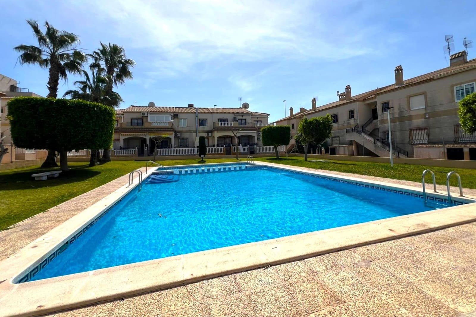 2 chambre Penthouse à vendre à Aguas Nuevas avec piscine - 180 000 € (Ref: 9954215)