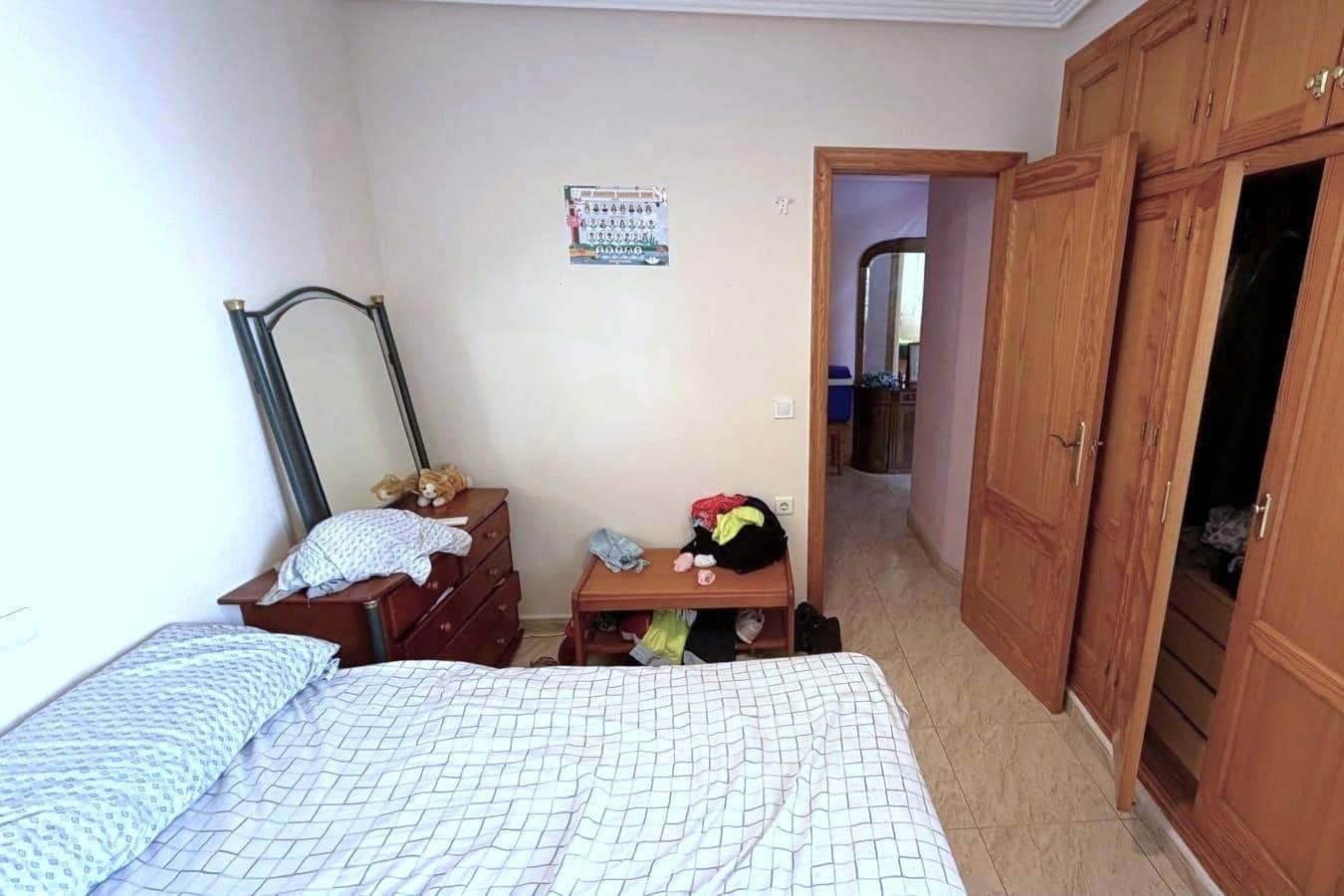 2 bedroom Apartment for sale in Torrevieja - € 144,900 (Ref: 9965260)
