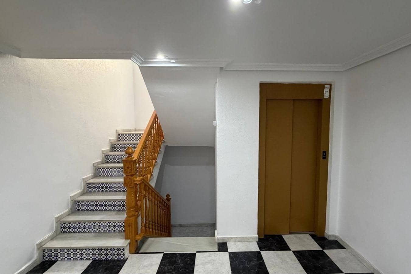2 bedroom Apartment for sale in Torrevieja - € 144,900 (Ref: 9965260)