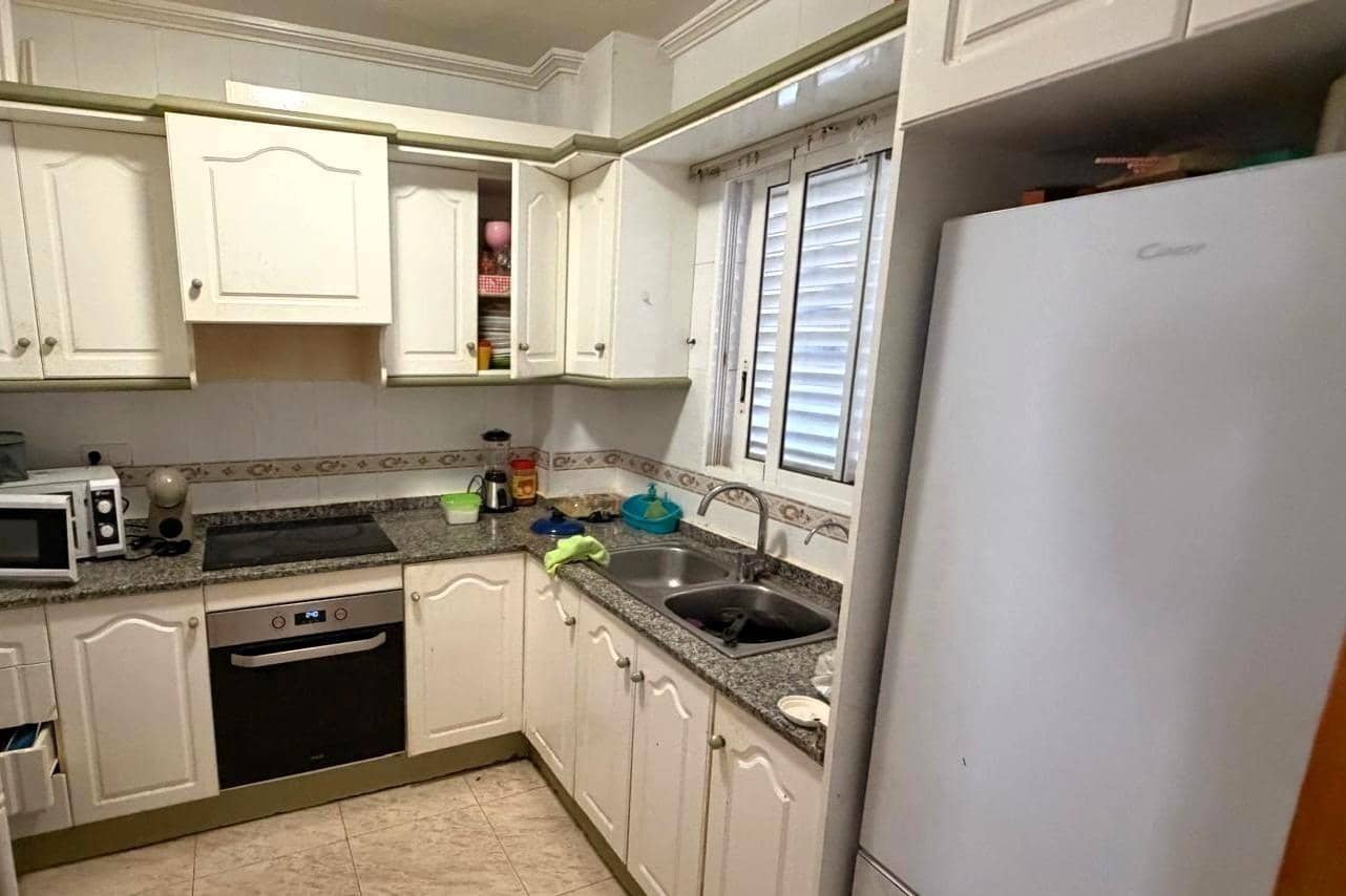 2 bedroom Apartment for sale in Torrevieja - € 144,900 (Ref: 9965260)