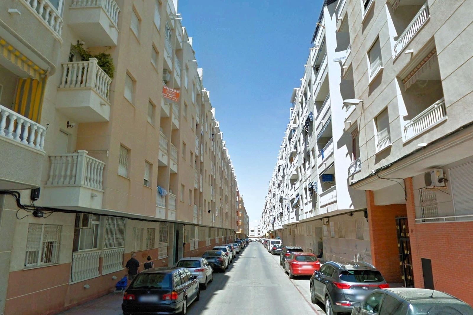 2 slaapkamer Appartement te koop in Torrevieja met zwembad garage - € 139.900 (Ref: 9967794)