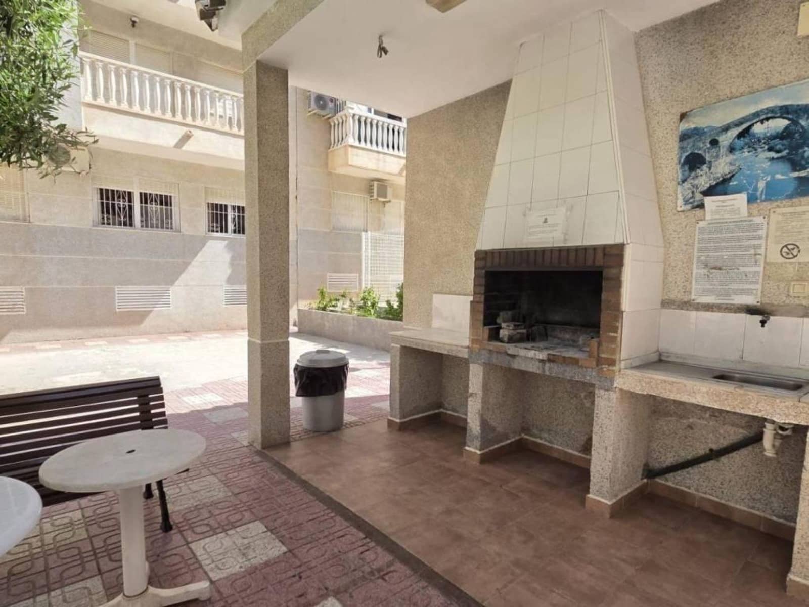 2 slaapkamer Appartement te koop in Torrevieja met zwembad garage - € 139.900 (Ref: 9967794)