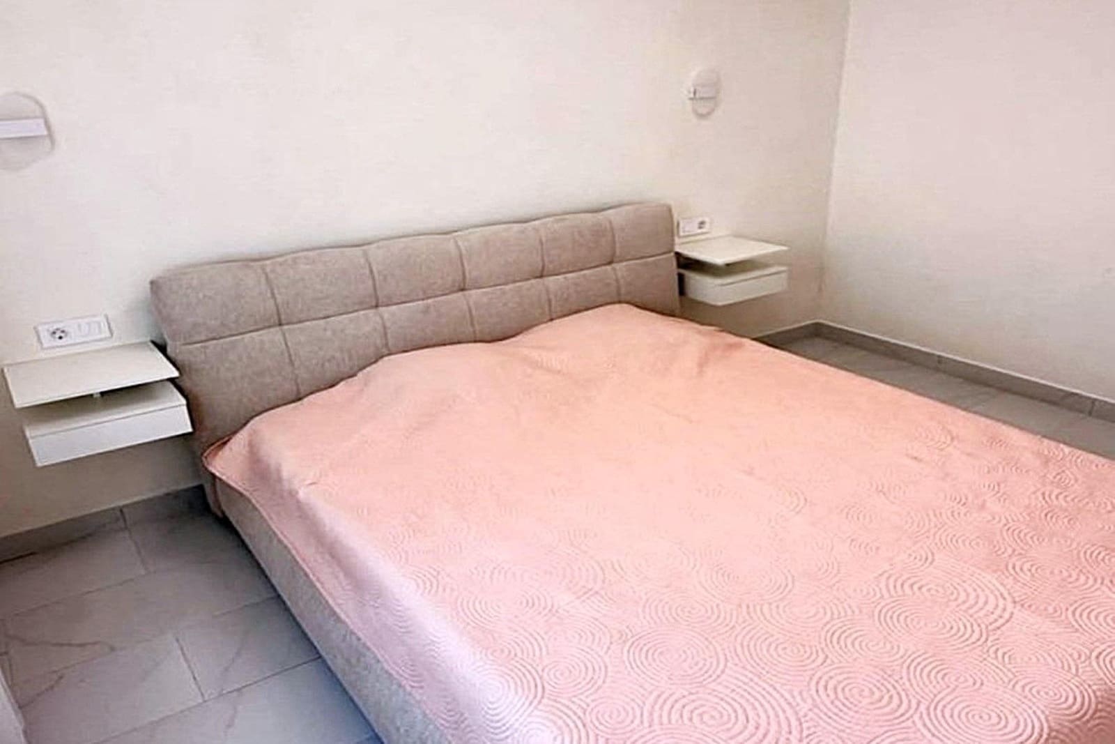 3 quarto Moradia em Banda para venda em Torrevieja com piscina - 259 900 € (Ref: 9968339)