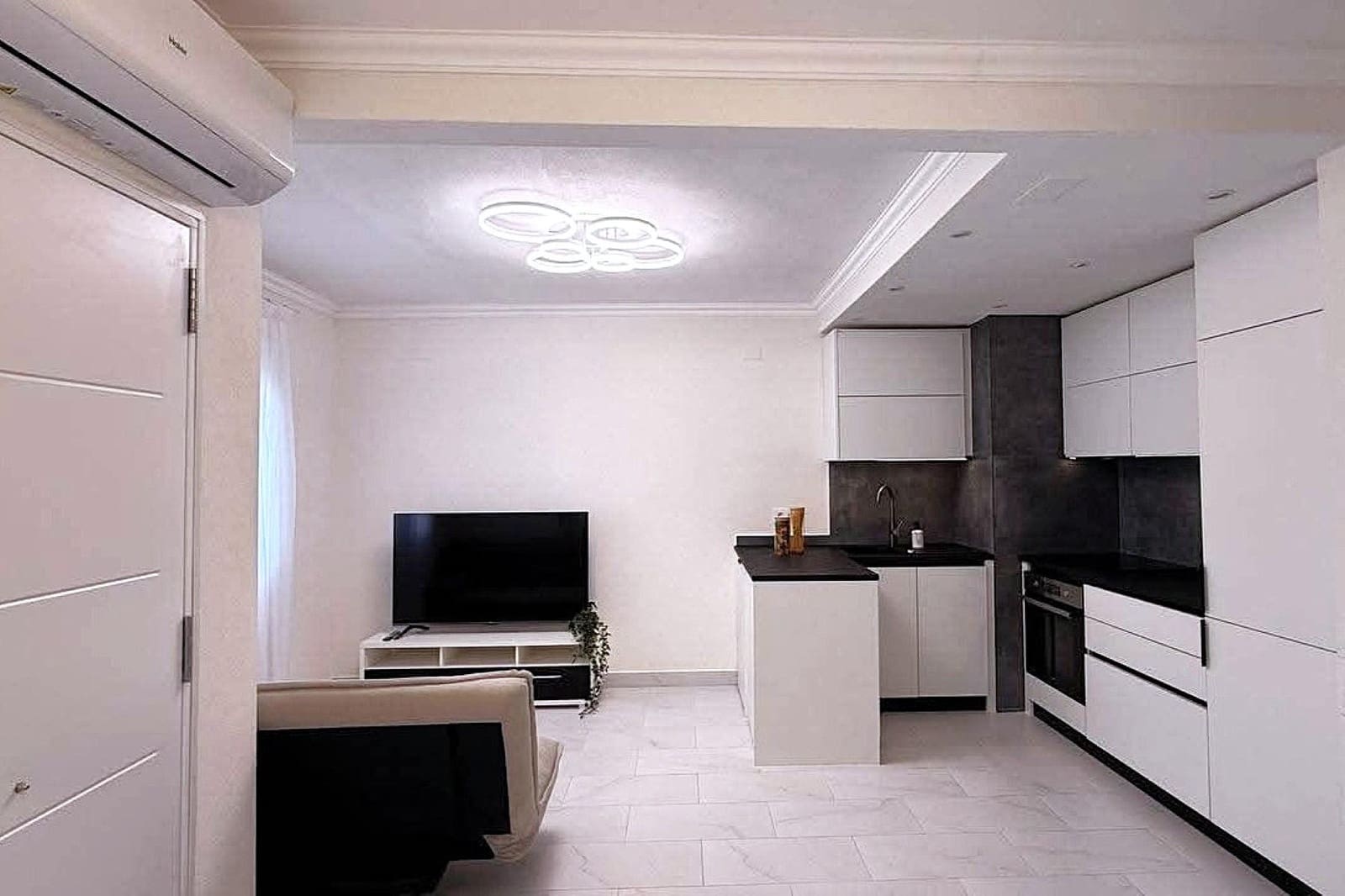 3 quarto Moradia em Banda para venda em Torrevieja com piscina - 259 900 € (Ref: 9968339)