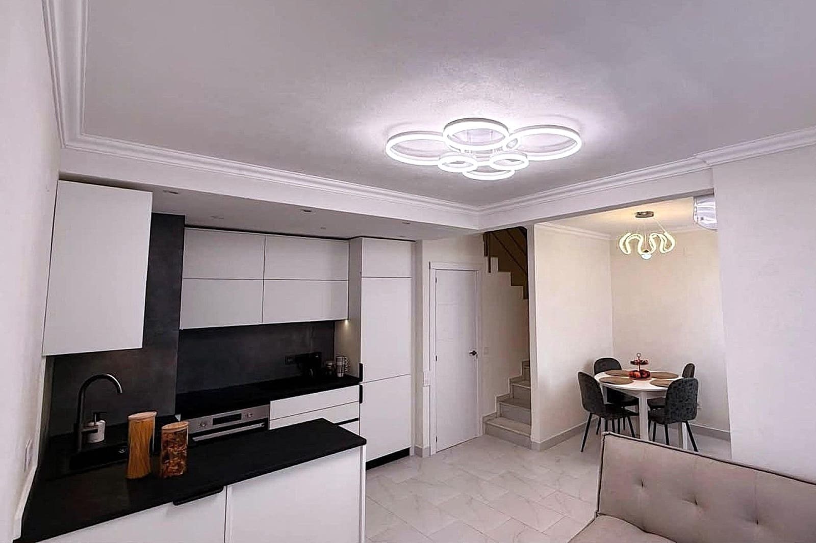 3 quarto Moradia em Banda para venda em Torrevieja com piscina - 259 900 € (Ref: 9968339)