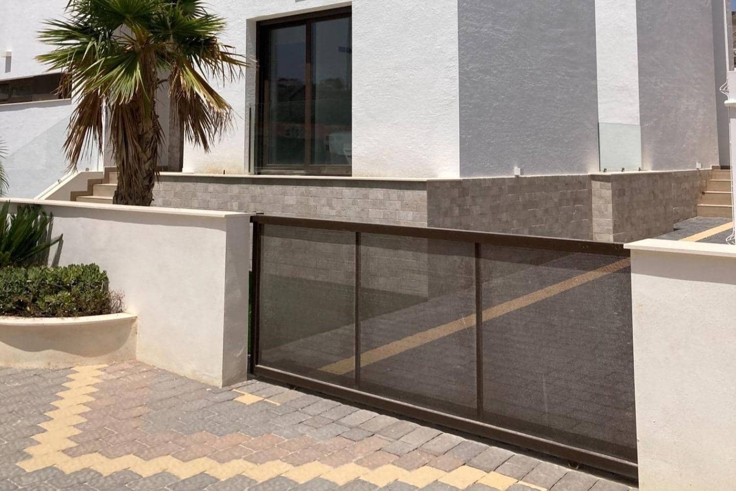 5 bedroom Villa for sale in Finestrat with pool - € 799,000 (Ref: 9968340)