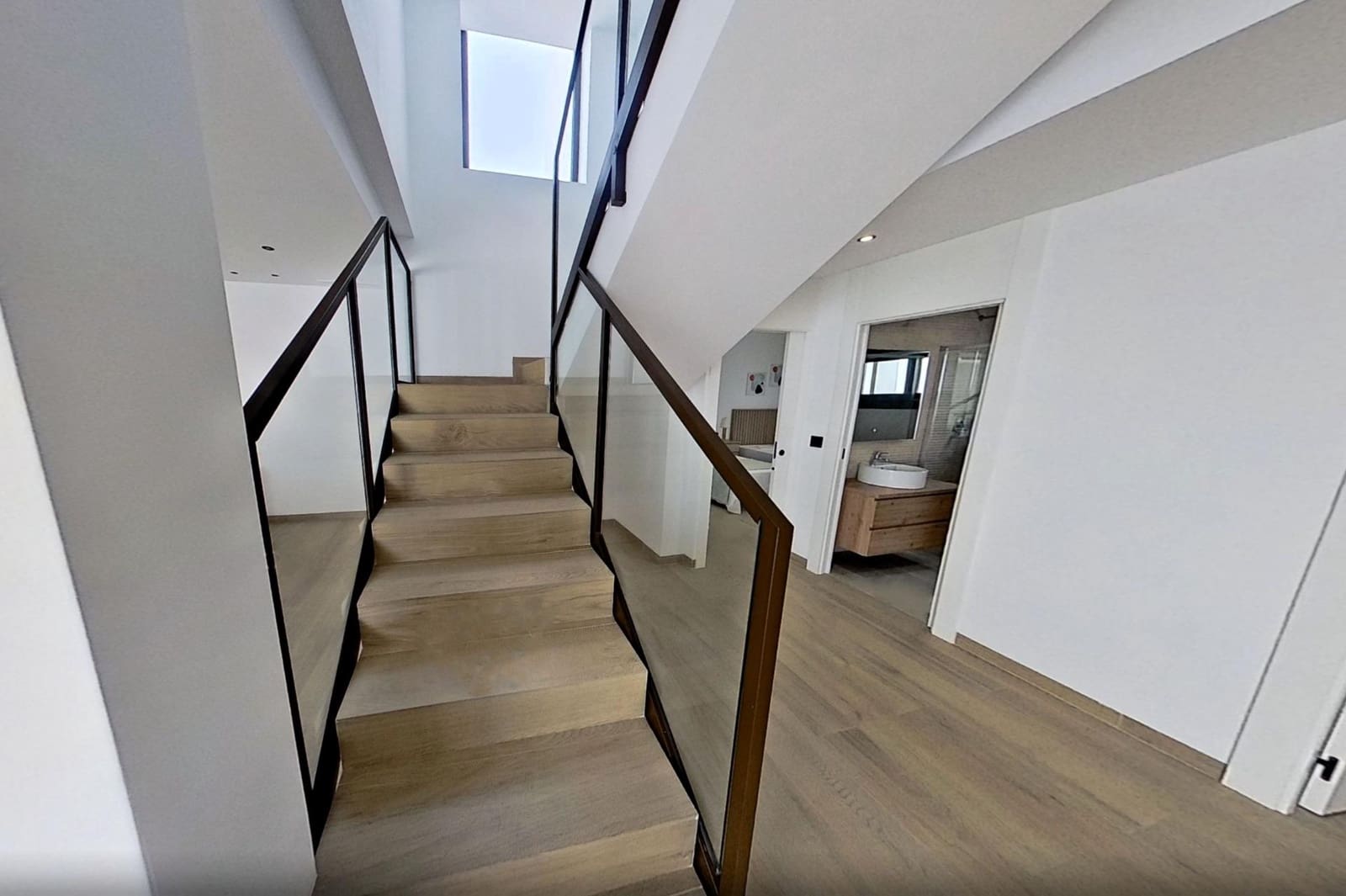 5 bedroom Villa for sale in Finestrat with pool - € 799,000 (Ref: 9968340)