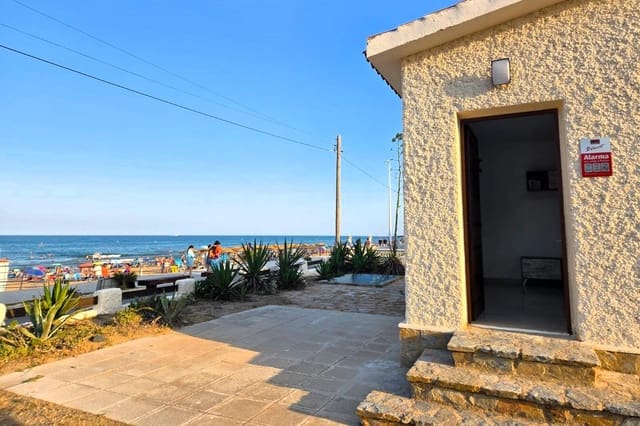 3 soveværelse Villa til salg i Los Europeos, Torrevieja med garage - € 990.000 (Ref: 9968341)