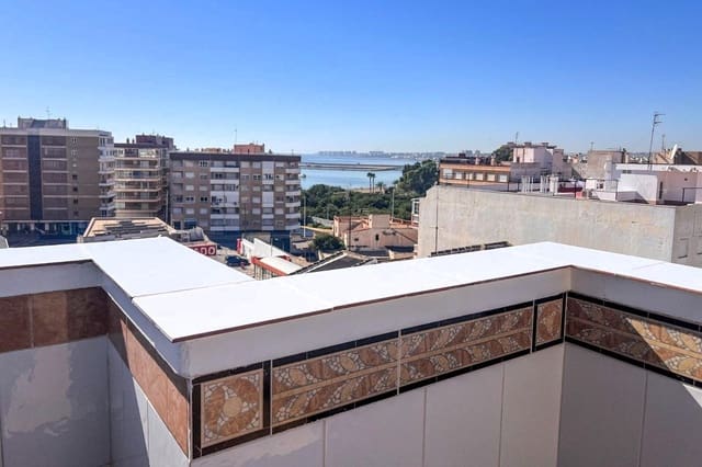 3 soveværelse Penthouse til salg i Puerto Deportivo, Torrevieja med garage - € 265.000 (Ref: 9977306)