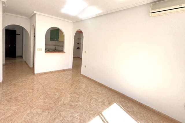 2 slaapkamer Penthouse te koop in El Molino, Torrevieja met zwembad - € 136.500 (Ref: 9977307)
