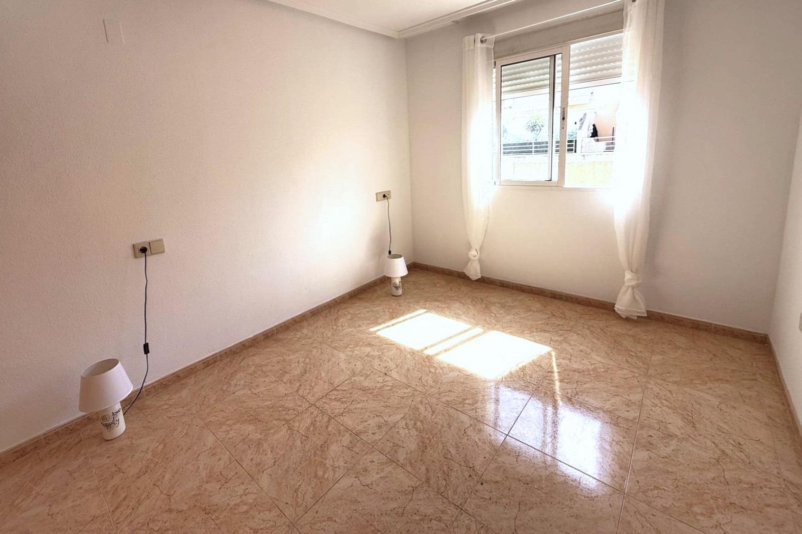 2 sovrum Takvåning till salu i Torrevieja med pool - 136 500 € (Ref: 9977307)