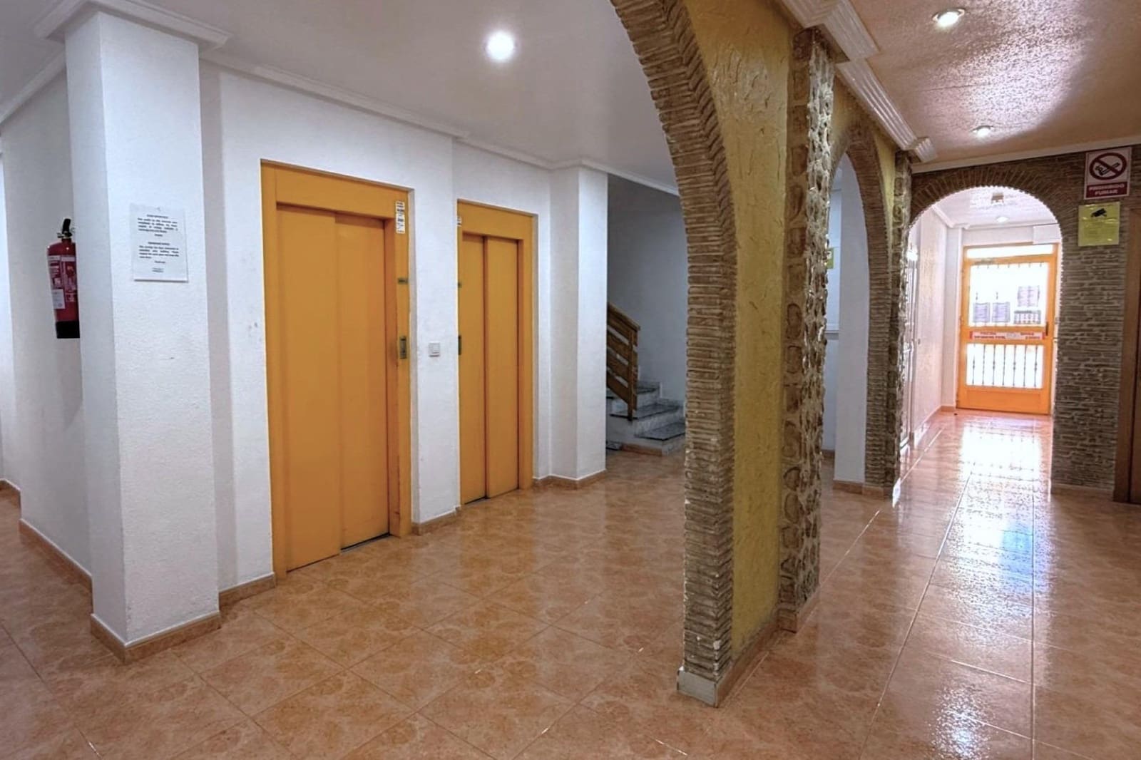 2 sovrum Takvåning till salu i Torrevieja med pool - 136 500 € (Ref: 9977307)
