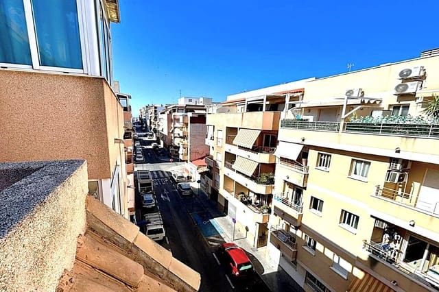 2 slaapkamer Penthouse te koop in El Molino, Torrevieja met zwembad - € 136.500 (Ref: 9977307)