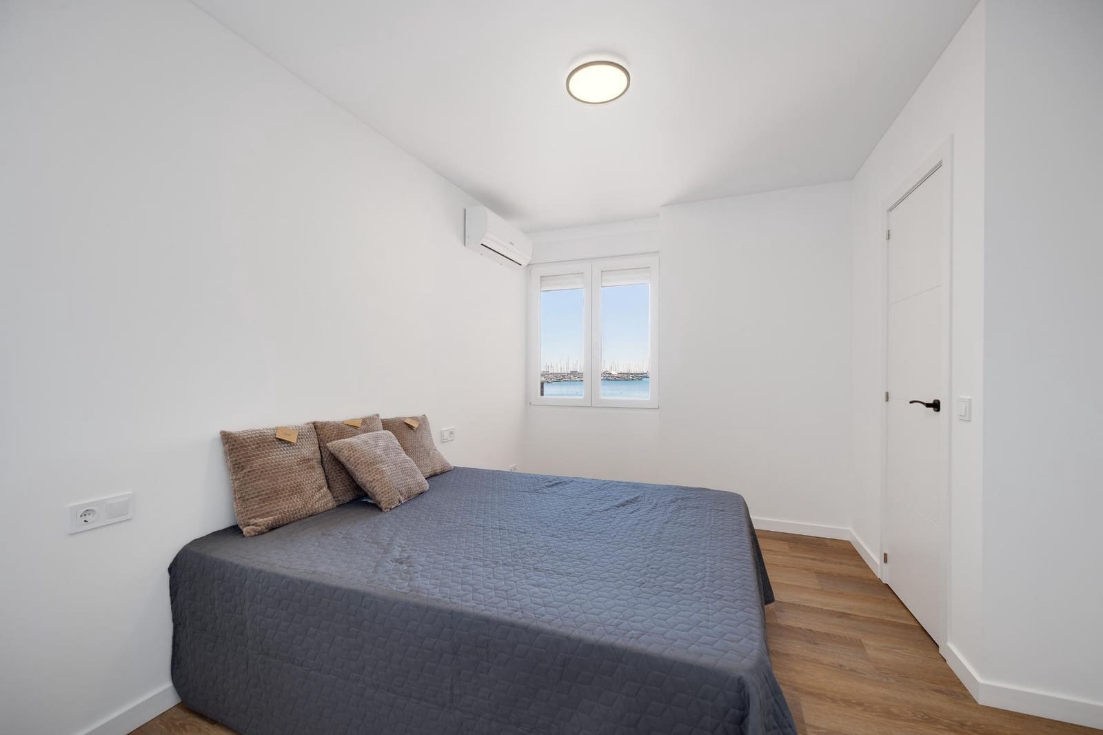 2 makuuhuone Huoneisto myytävänä paikassa Torrevieja - 250 000 € (Ref: 9979792)
