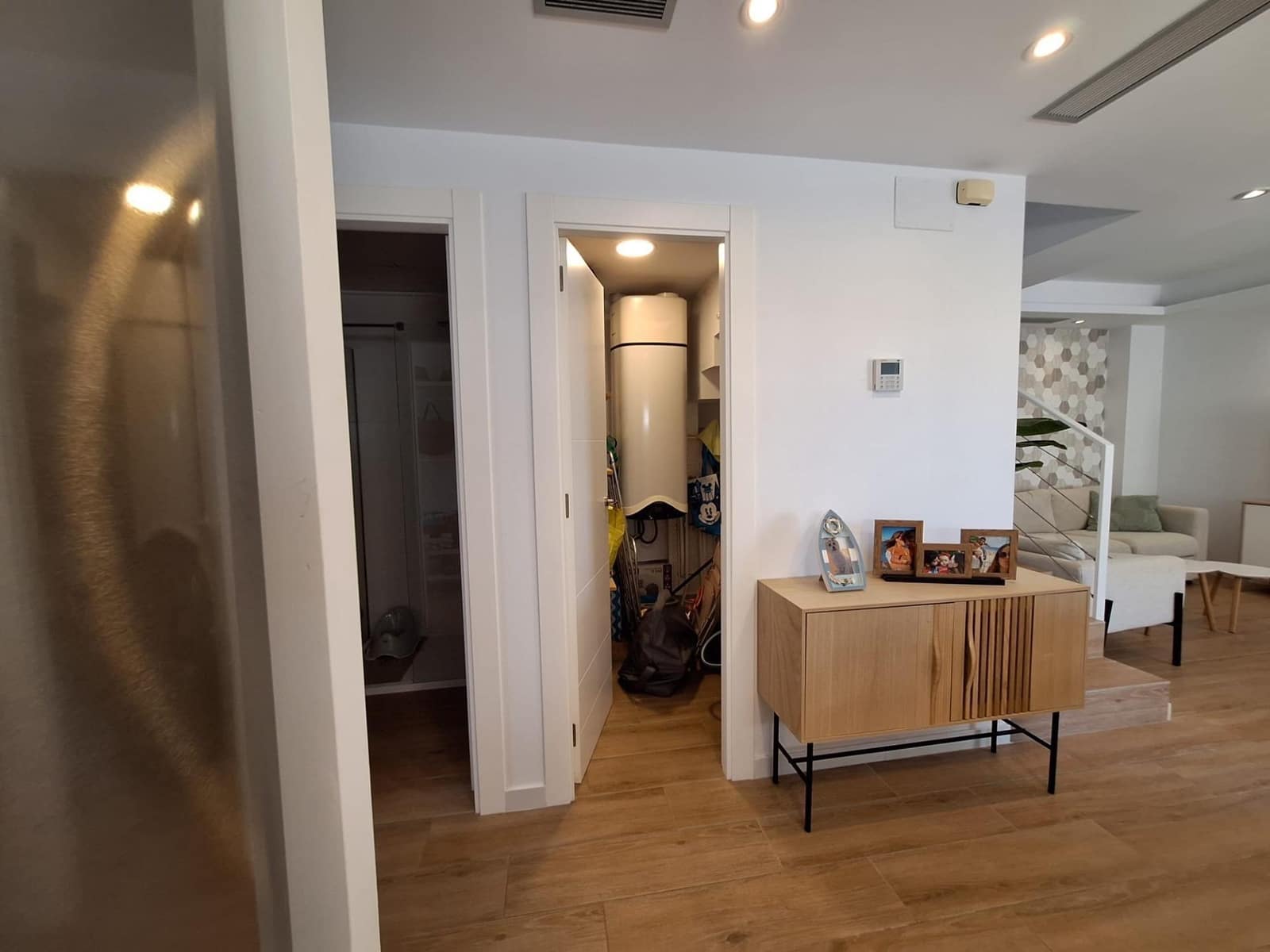 3 soveværelse Villa til salg i Torrevieja med swimmingpool - € 423.000 (Ref: 9980466)