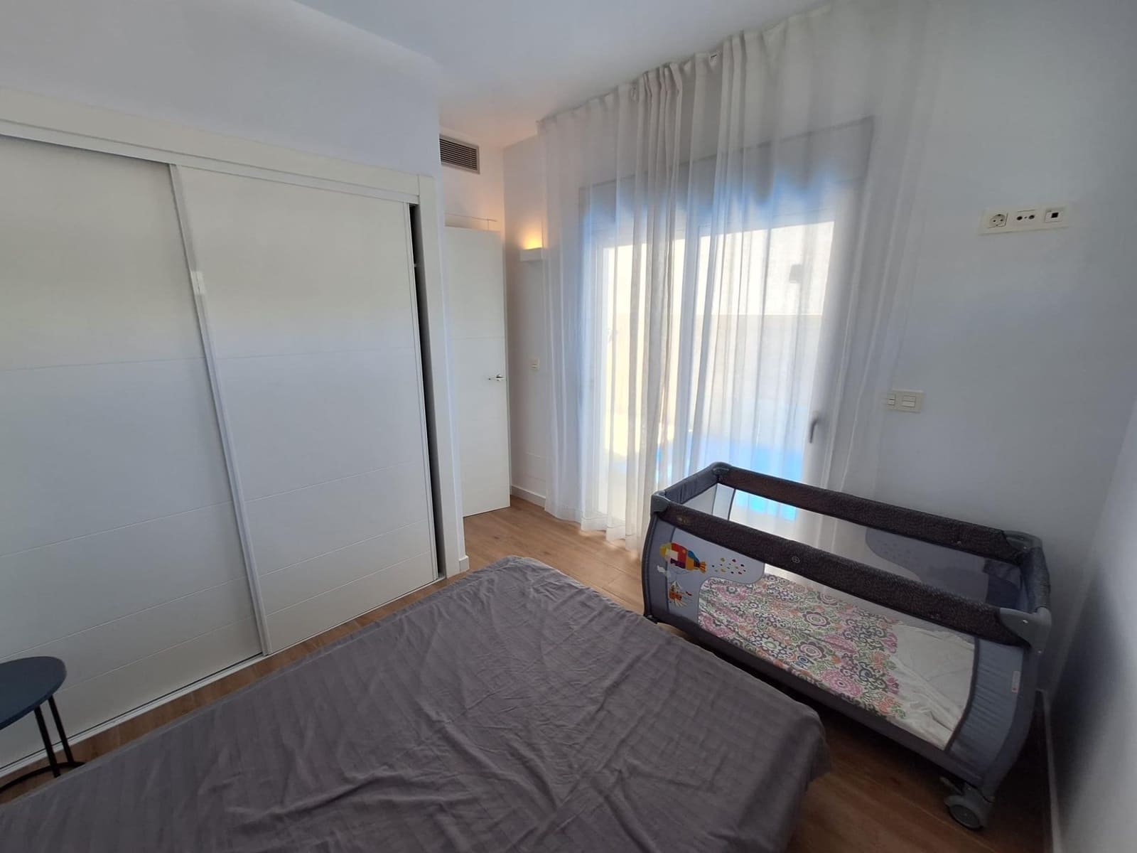 3 soveværelse Villa til salg i Torrevieja med swimmingpool - € 423.000 (Ref: 9980466)