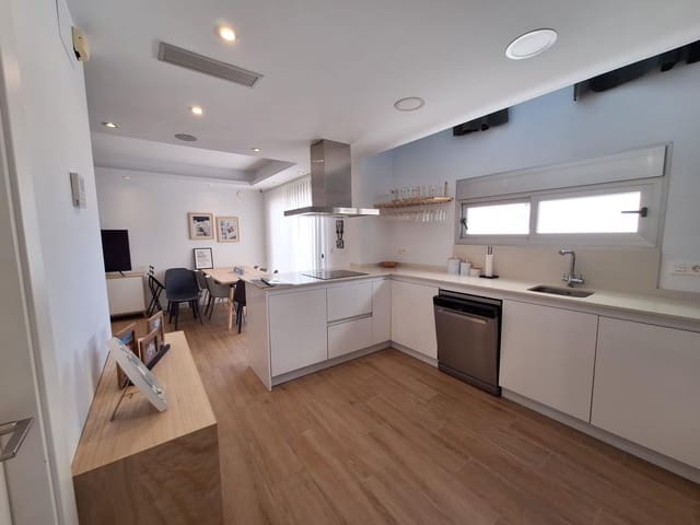 3 soveværelse Villa til salg i Los Frutales, Torrevieja med swimmingpool - € 423.000 (Ref: 9980466)