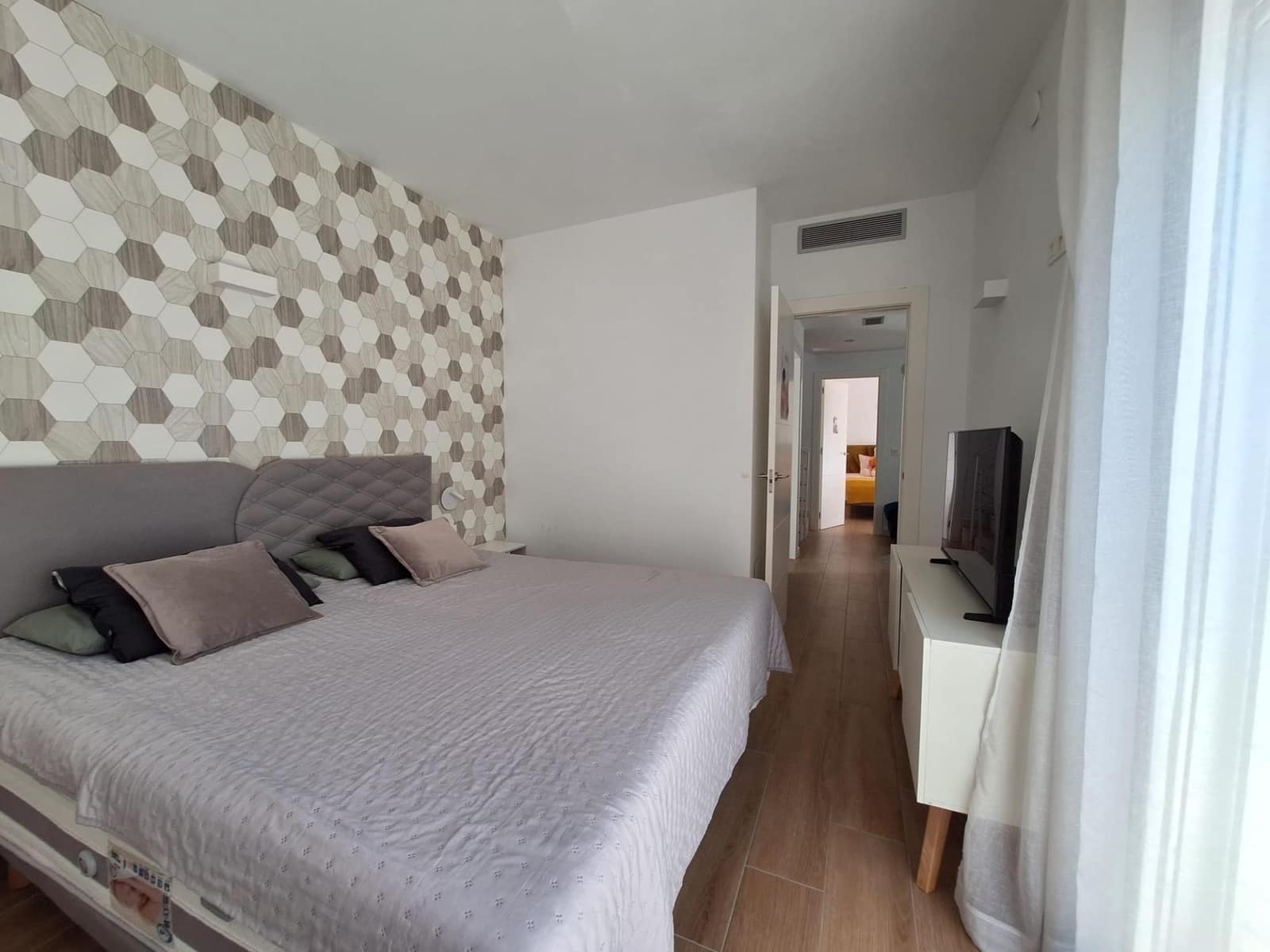 3 soveværelse Villa til salg i Torrevieja med swimmingpool - € 423.000 (Ref: 9980466)
