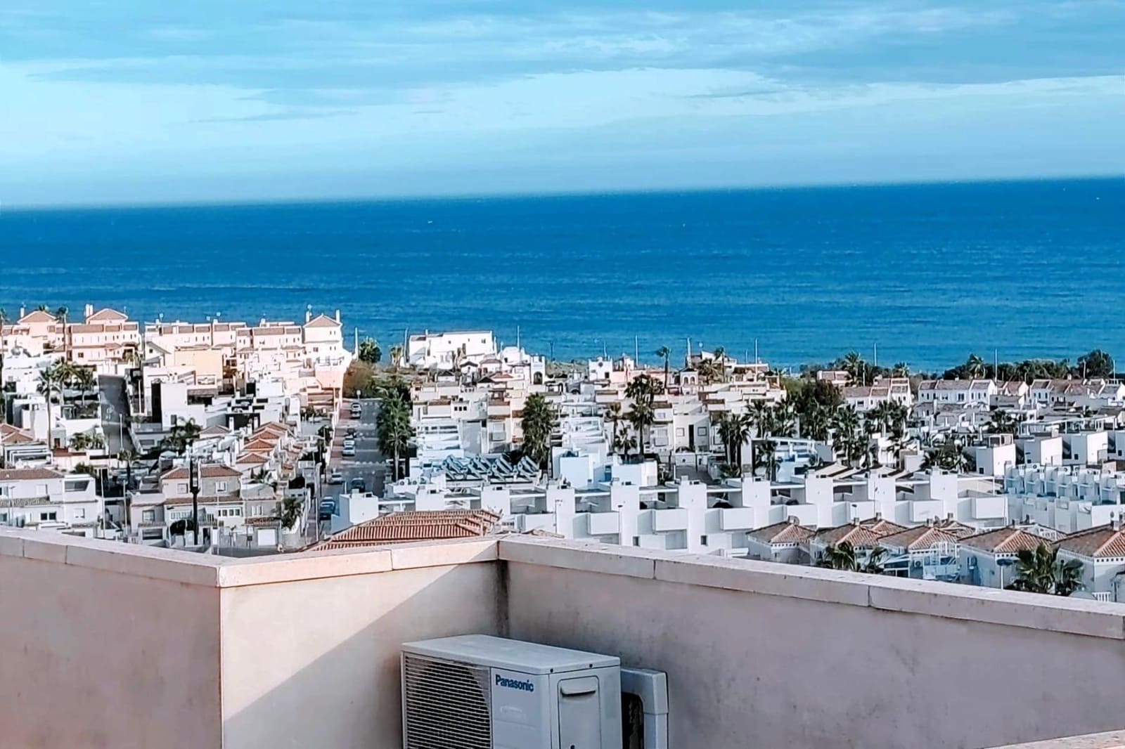 2 bedroom Penthouse for sale in Torrevieja with pool garage - € 186,000 (Ref: 9995142)