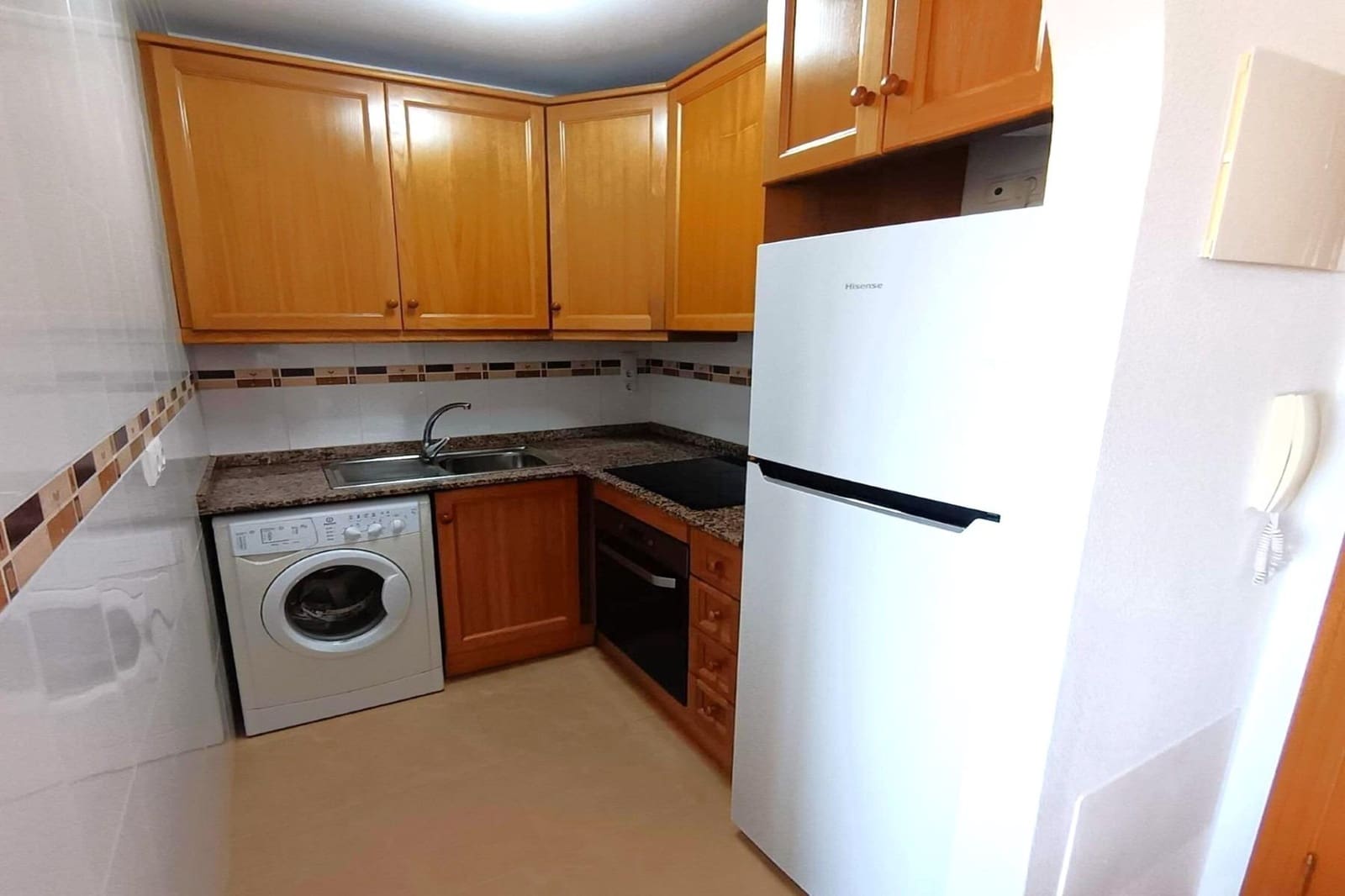 2 bedroom Penthouse for sale in Torrevieja with pool garage - € 186,000 (Ref: 9995142)