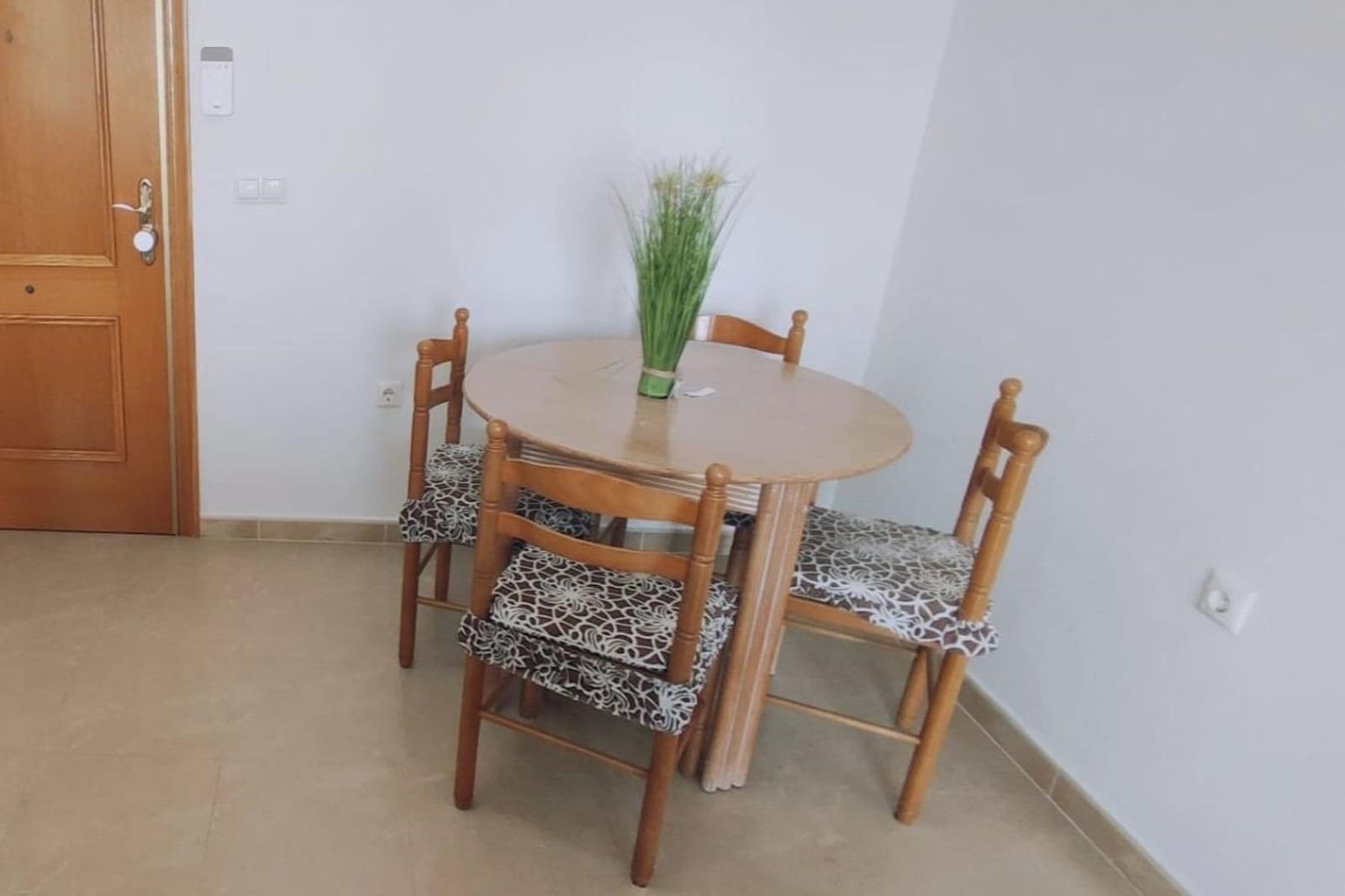 2 bedroom Penthouse for sale in Torrevieja with pool garage - € 186,000 (Ref: 9995142)