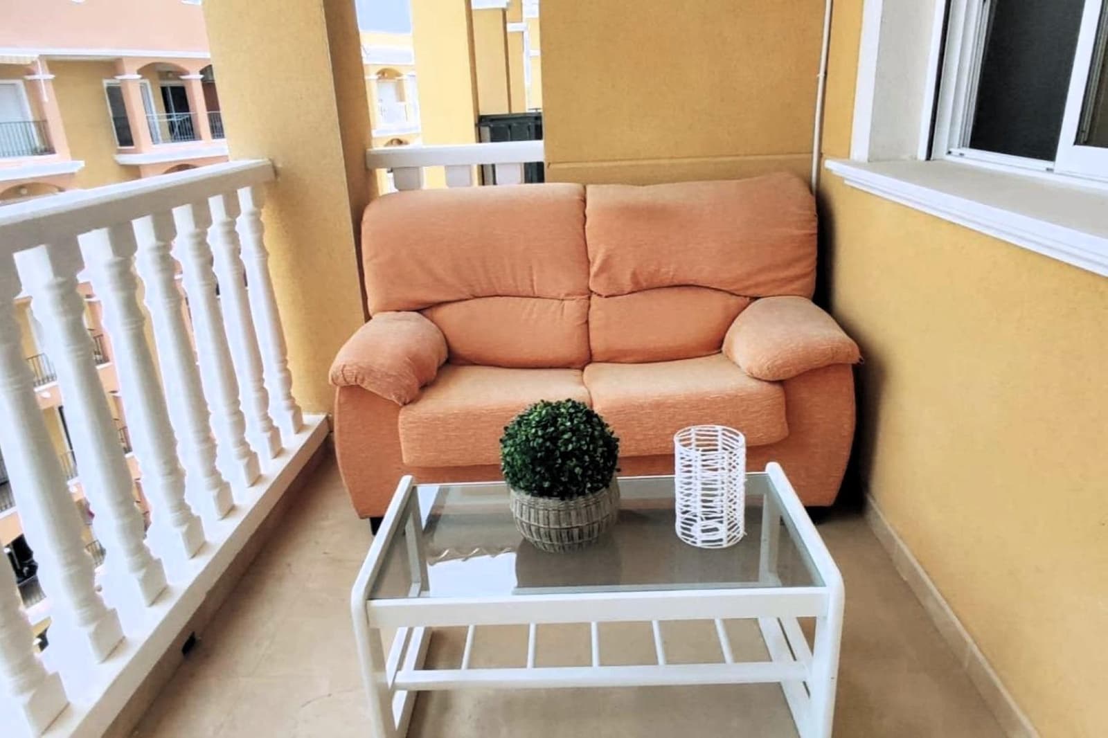 2 bedroom Penthouse for sale in Torrevieja with pool garage - € 186,000 (Ref: 9995142)
