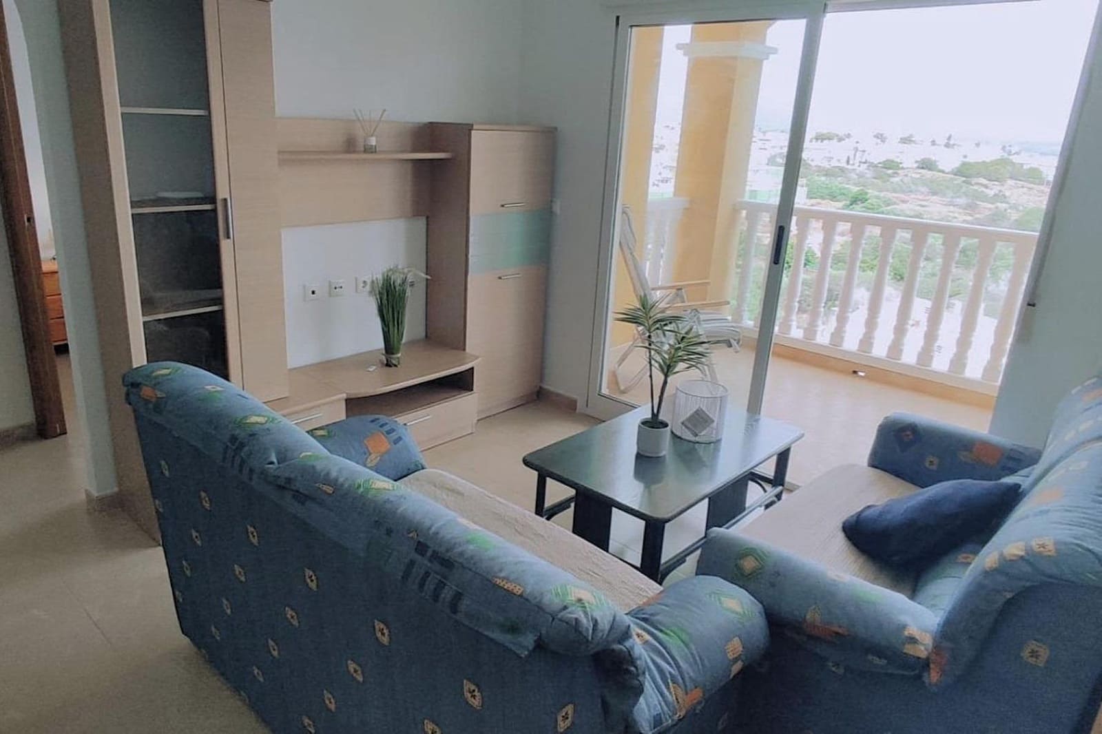 2 bedroom Penthouse for sale in Torrevieja with pool garage - € 186,000 (Ref: 9995142)