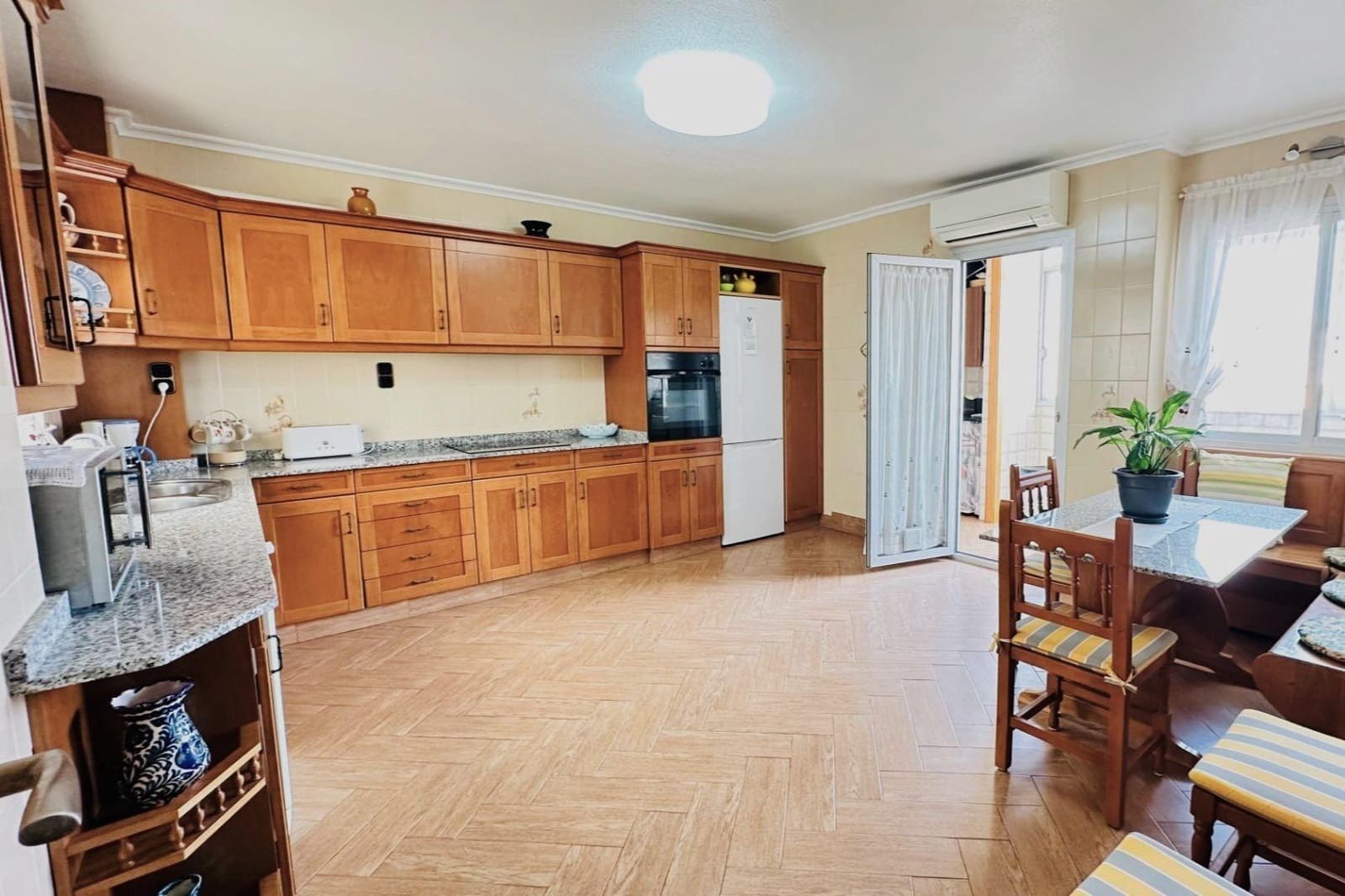 3 quarto Apartamento para venda em Torrevieja - 320 000 € (Ref: 9995143)