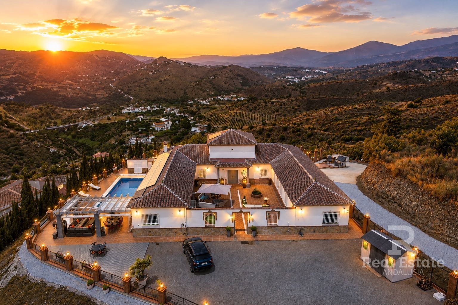 4 soveværelse Villa til salg i Canillas de Aceituno med swimmingpool garage - € 899.000 (Ref: 10046651)
