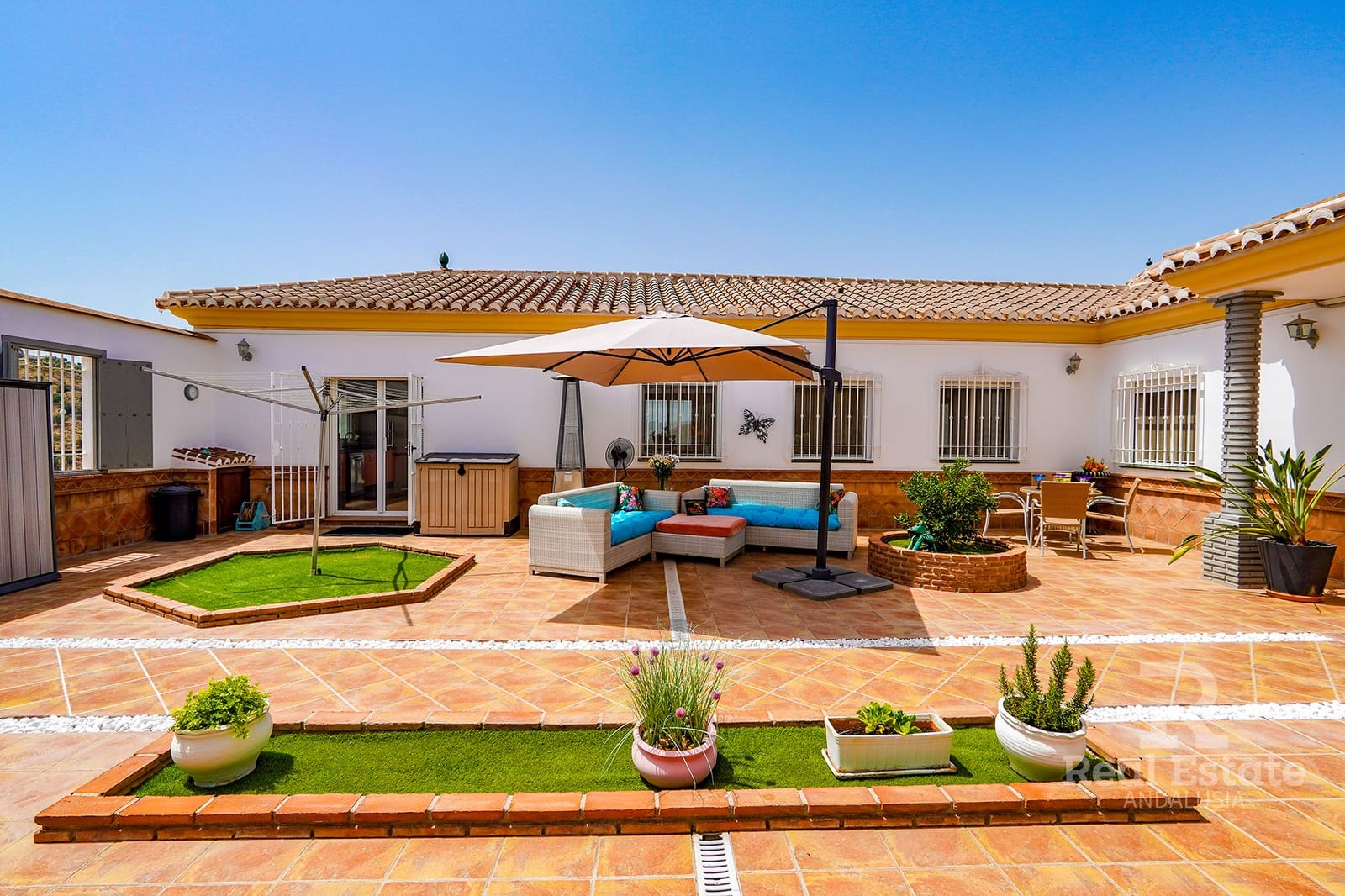 4 soveværelse Villa til salg i Canillas de Aceituno med swimmingpool garage - € 899.000 (Ref: 10046651)
