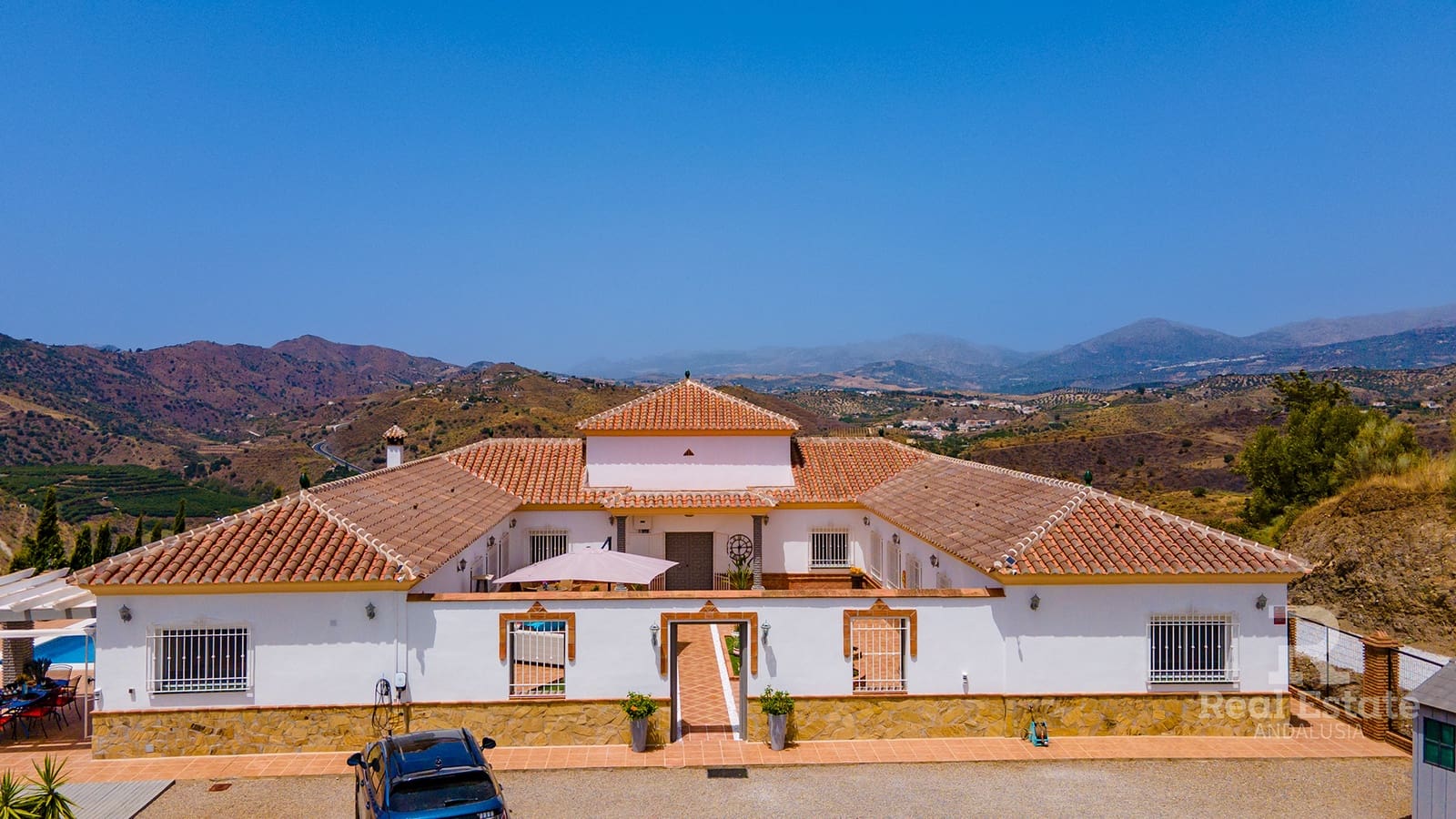 4 soveværelse Villa til salg i Canillas de Aceituno med swimmingpool garage - € 899.000 (Ref: 10046651)
