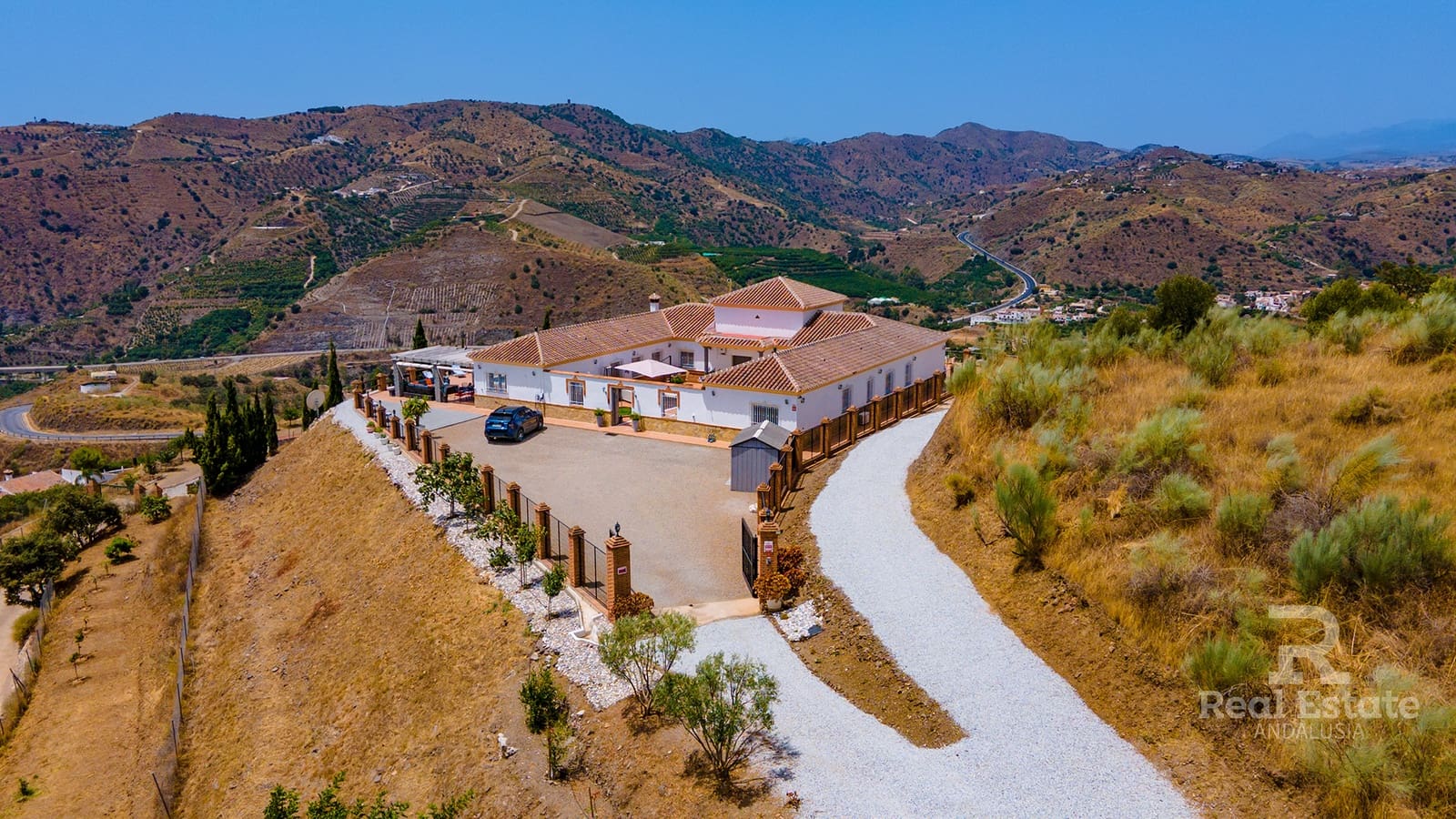 4 soveværelse Villa til salg i Canillas de Aceituno med swimmingpool garage - € 899.000 (Ref: 10046651)