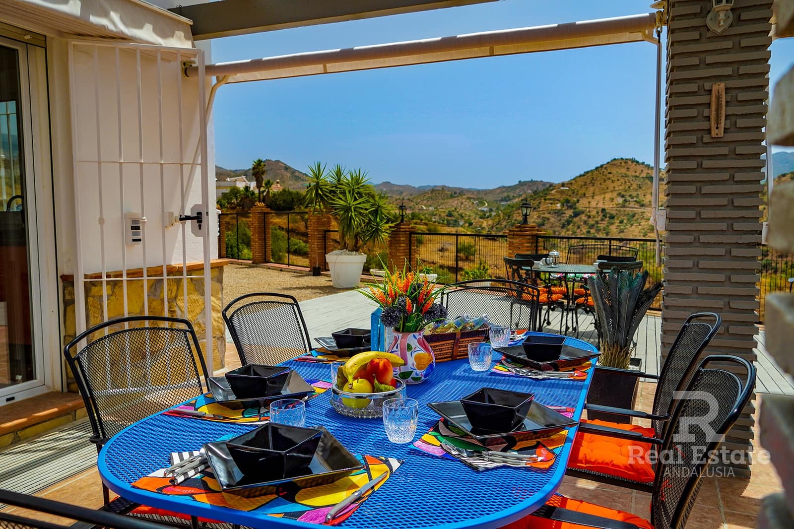 4 soveværelse Villa til salg i Canillas de Aceituno med swimmingpool garage - € 899.000 (Ref: 10046651)
