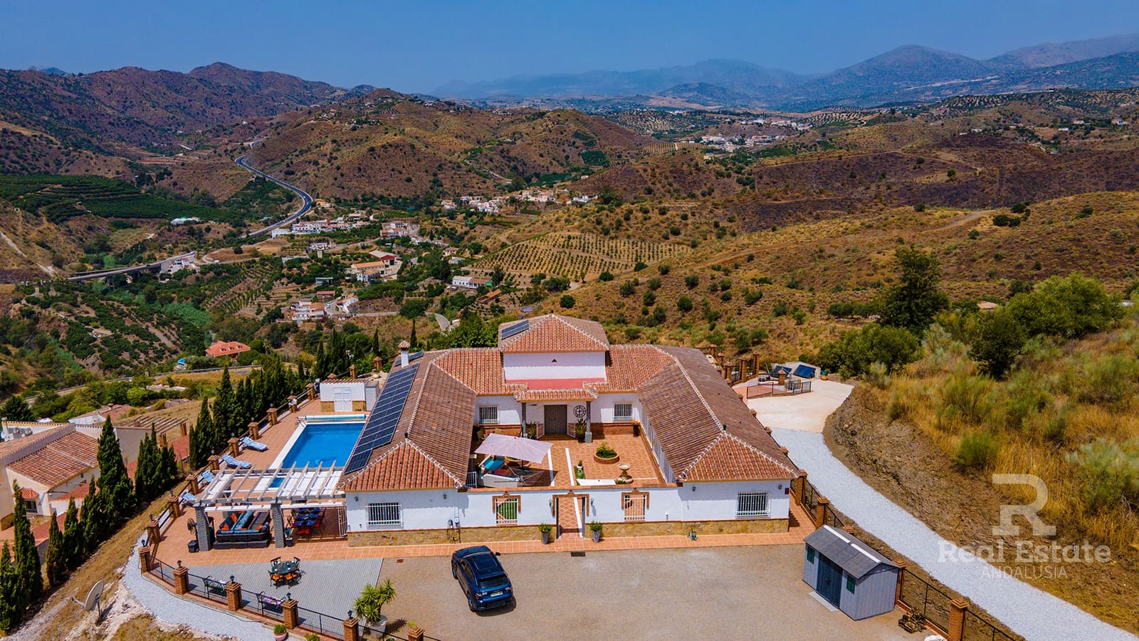 4 soveværelse Villa til salg i Canillas de Aceituno med swimmingpool garage - € 899.000 (Ref: 10046651)