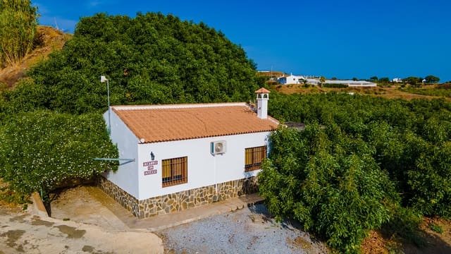 2 soverom Villa til leie i Caleta de Vélez, Vélez-Málaga med garasje - € 1 100 (Ref: 10049847)