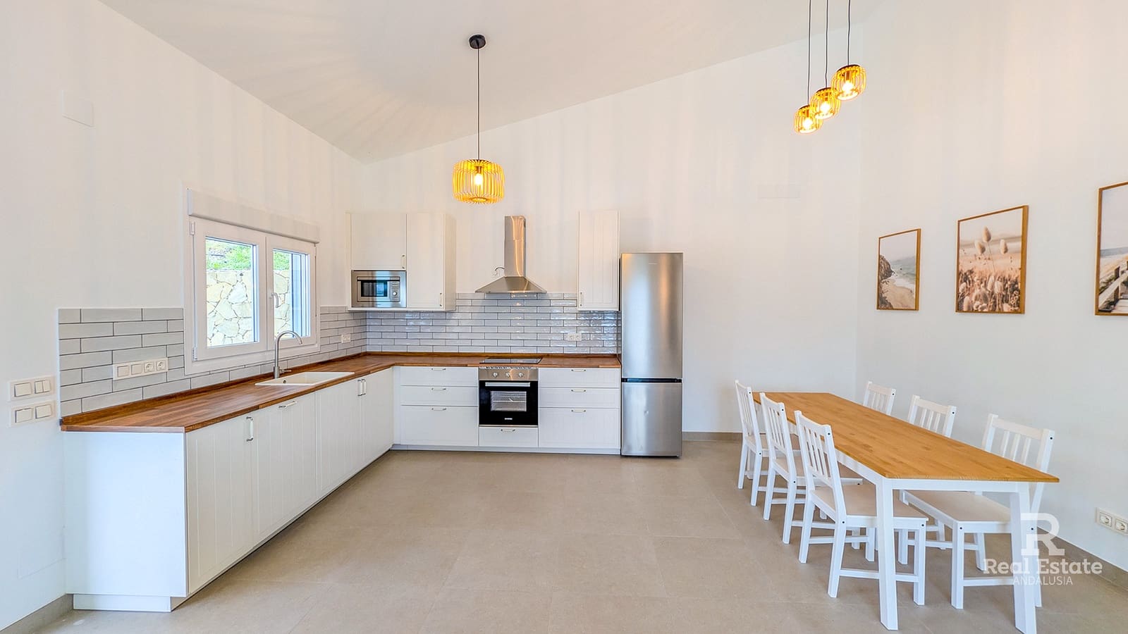 2 soveværelse Villa til leje i Competa med swimmingpool garage - € 1.650 (Ref: 10062839)